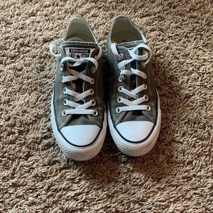Converses shoes